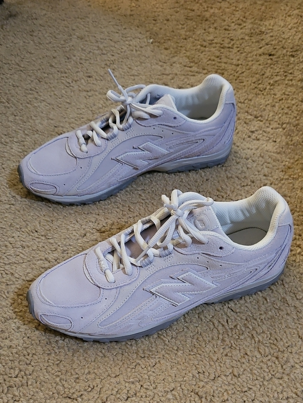 New Balance 204L